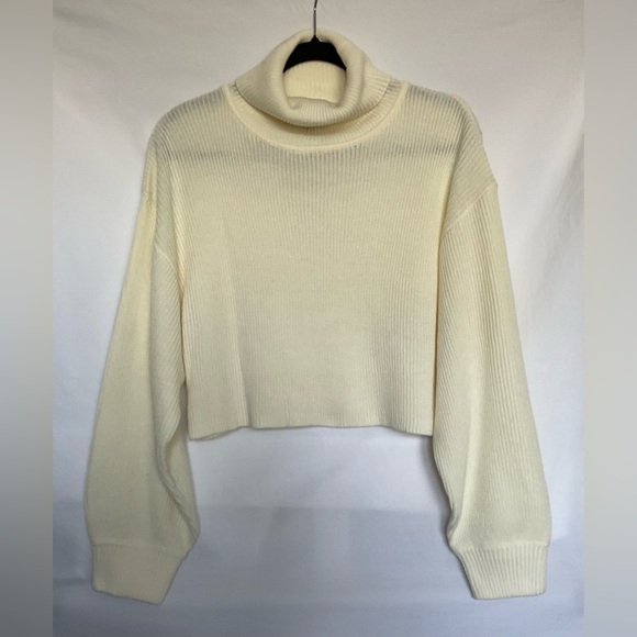 H&M Cream Cowl Neck Sweater with Oversized Fit - Picture 2 of 5